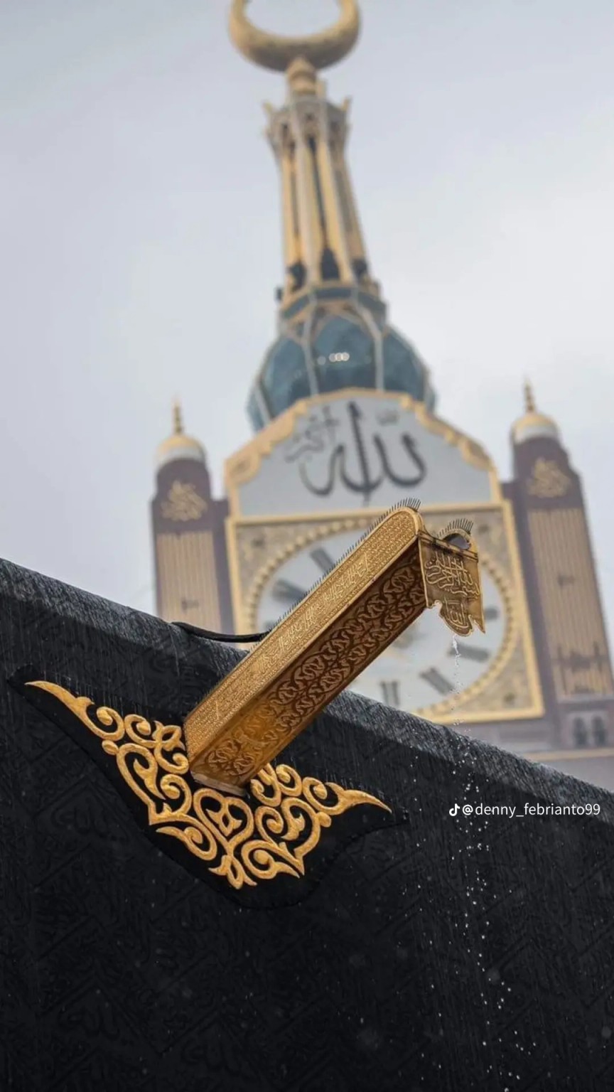 Menara jam Makkah dan butiran seni bina Tanah Suci
